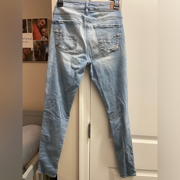 American Eagle size 4 jeans - Picture 2 of 3